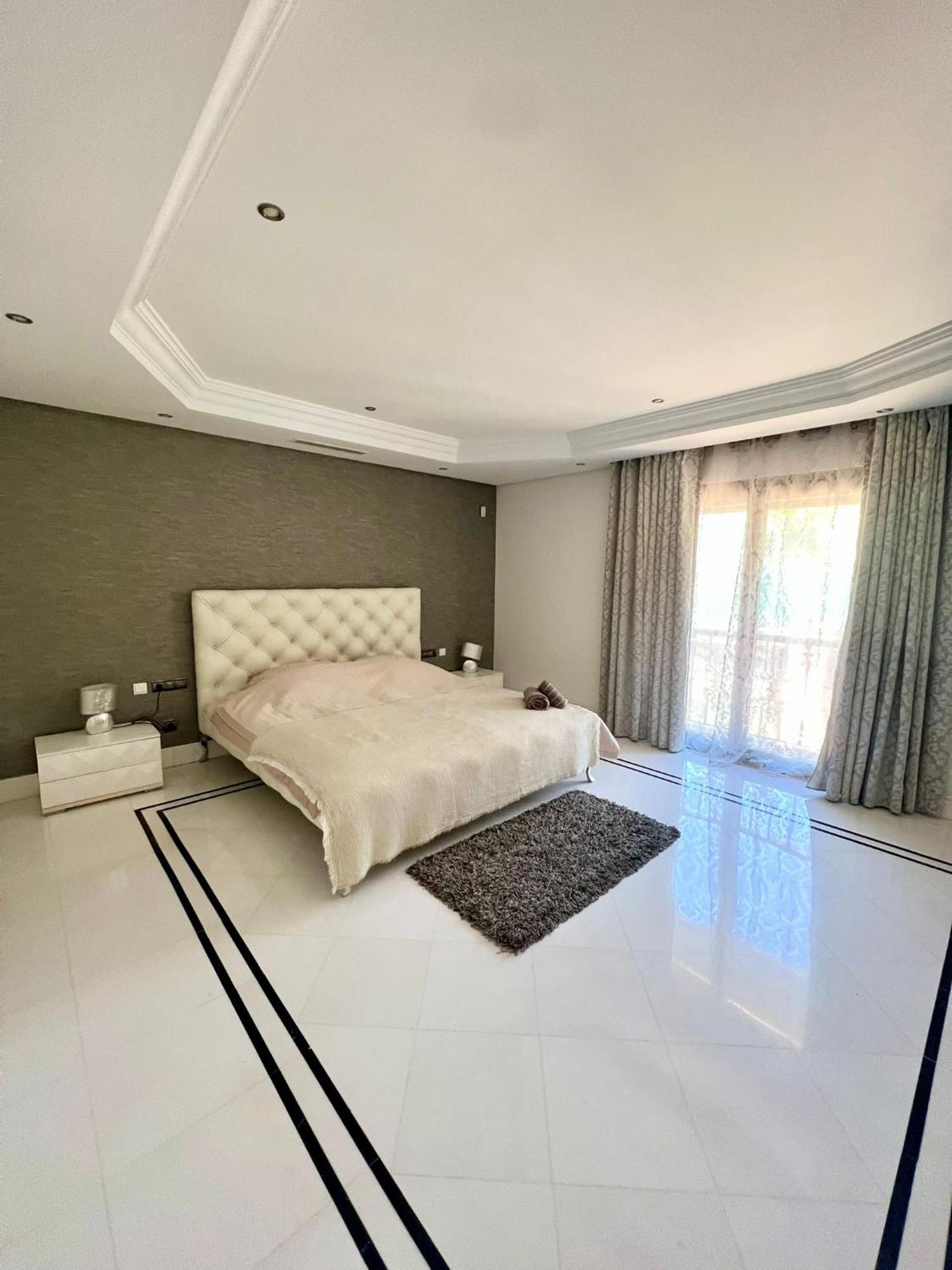 3 Bedroom On The Waterfront Puerto Banus Appartement